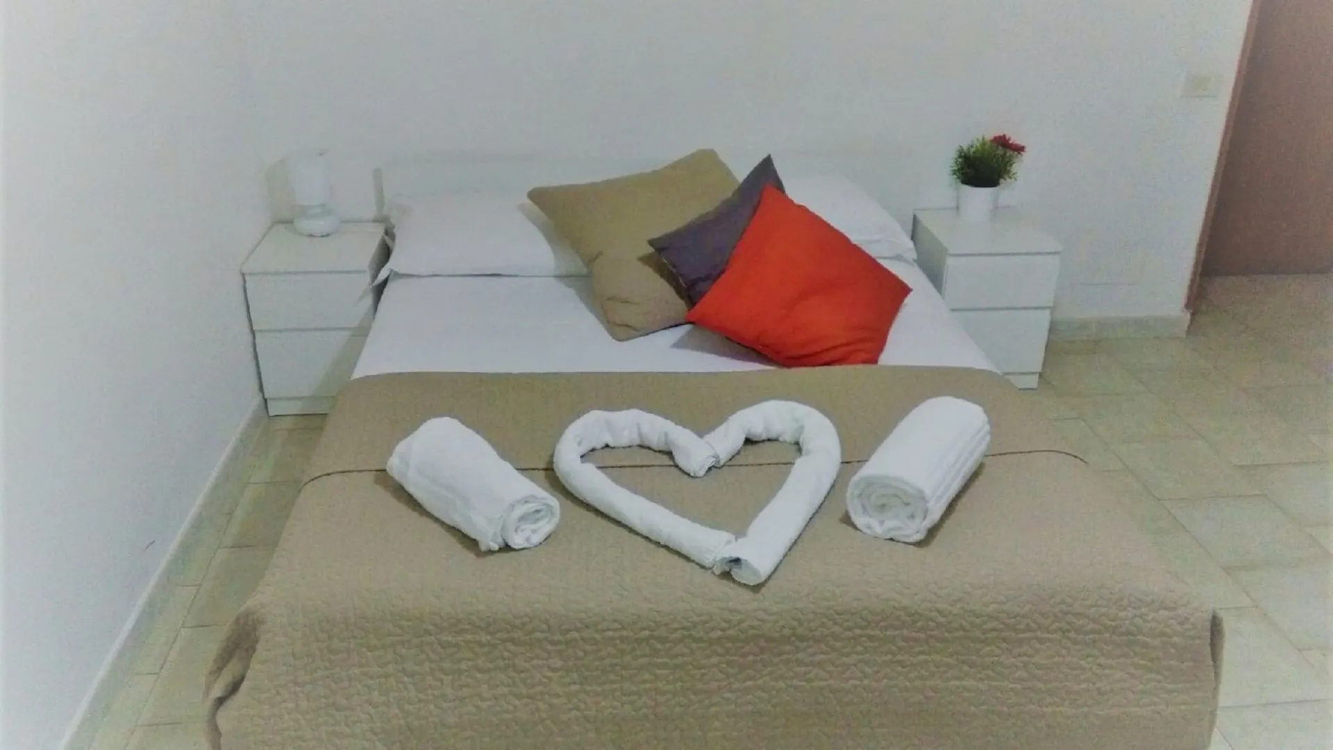 Al Colosseo 8 Rome Bed & Breakfast
